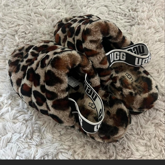 UGG Leopard Print Fuzzy Slippers - Picture 5 of 10